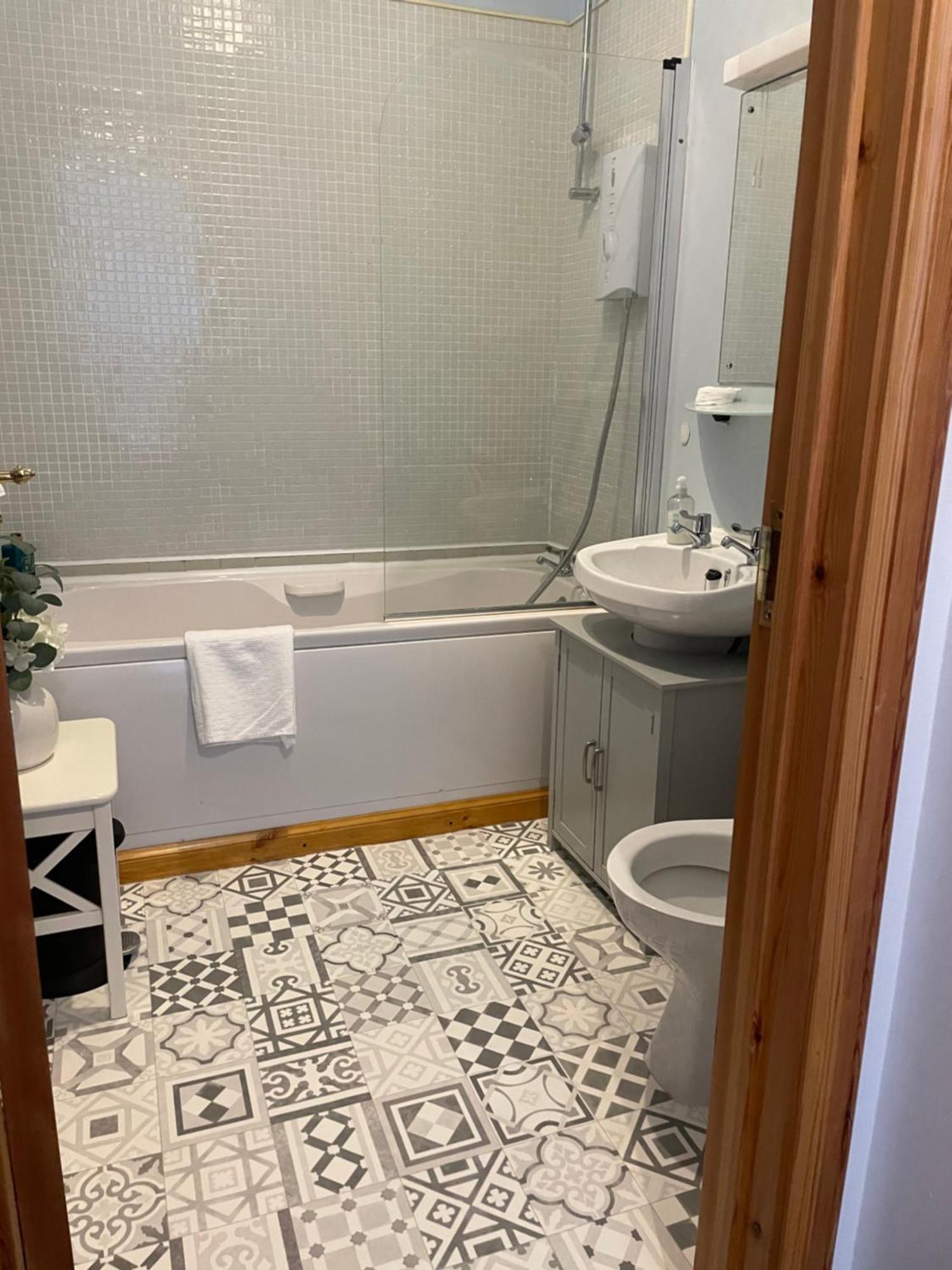 Stylish One Bed Apartment Inverness Bagian luar foto